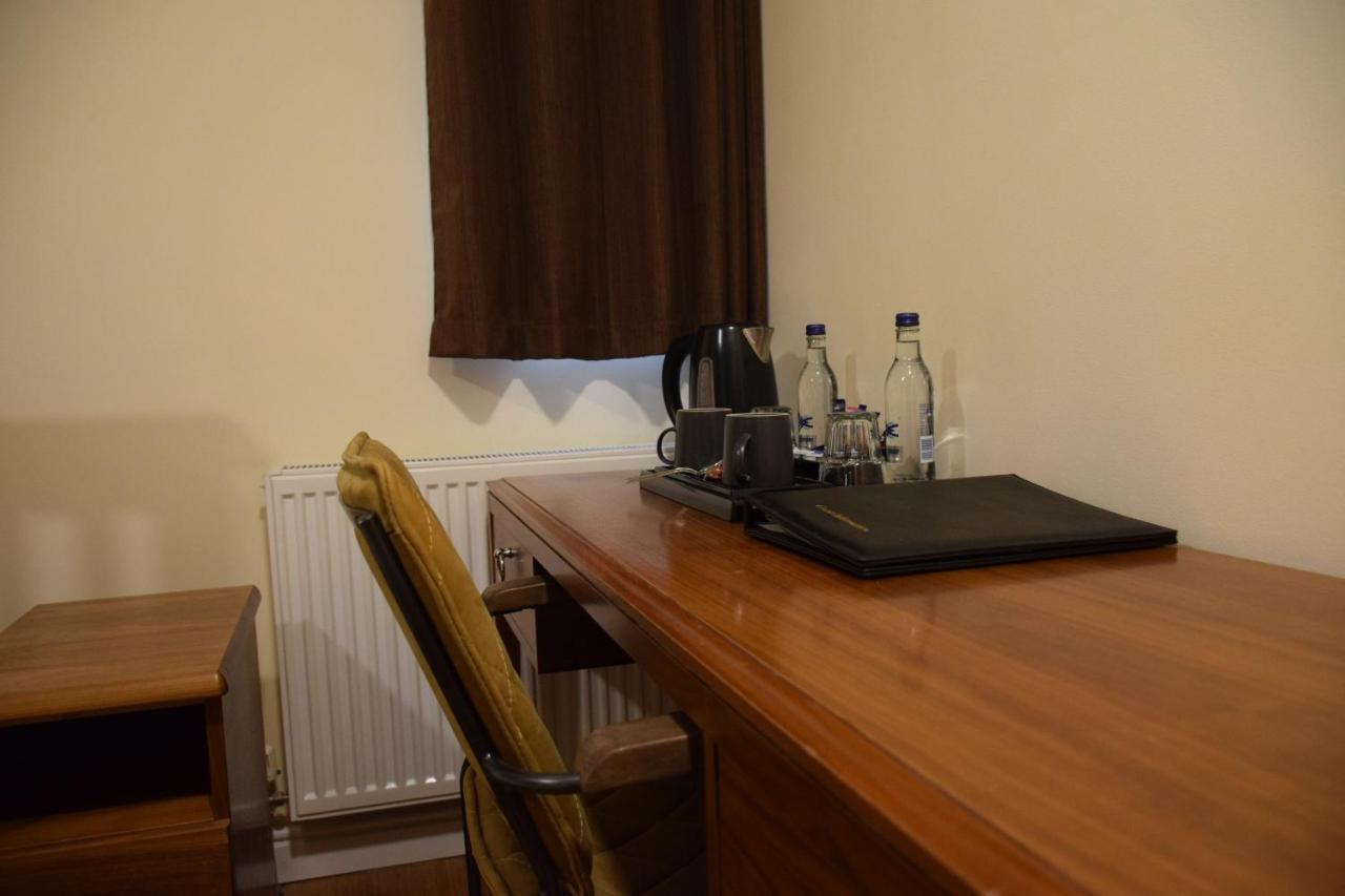 Bed and Breakfast The Bell And Bottle Maidenhead Zewnętrze zdjęcie